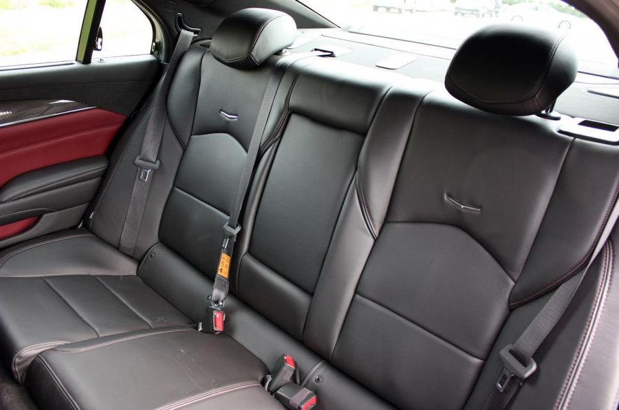  Cadillac CTS Vsport 2014 года  (фото 23 из 46)